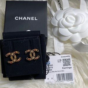 ❌SOLD❌Gold CC with multicolor crystal earrings